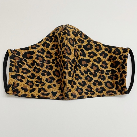 CHEETAH / LEOPARD Print Face Mask w/ Red Lining - Picture 2 of 5